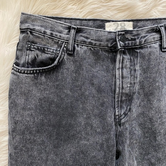 Free People Gray Acid Wash Maggie Distressed Straight Leg Jeans Bottlerocket - Picture 4 of 14